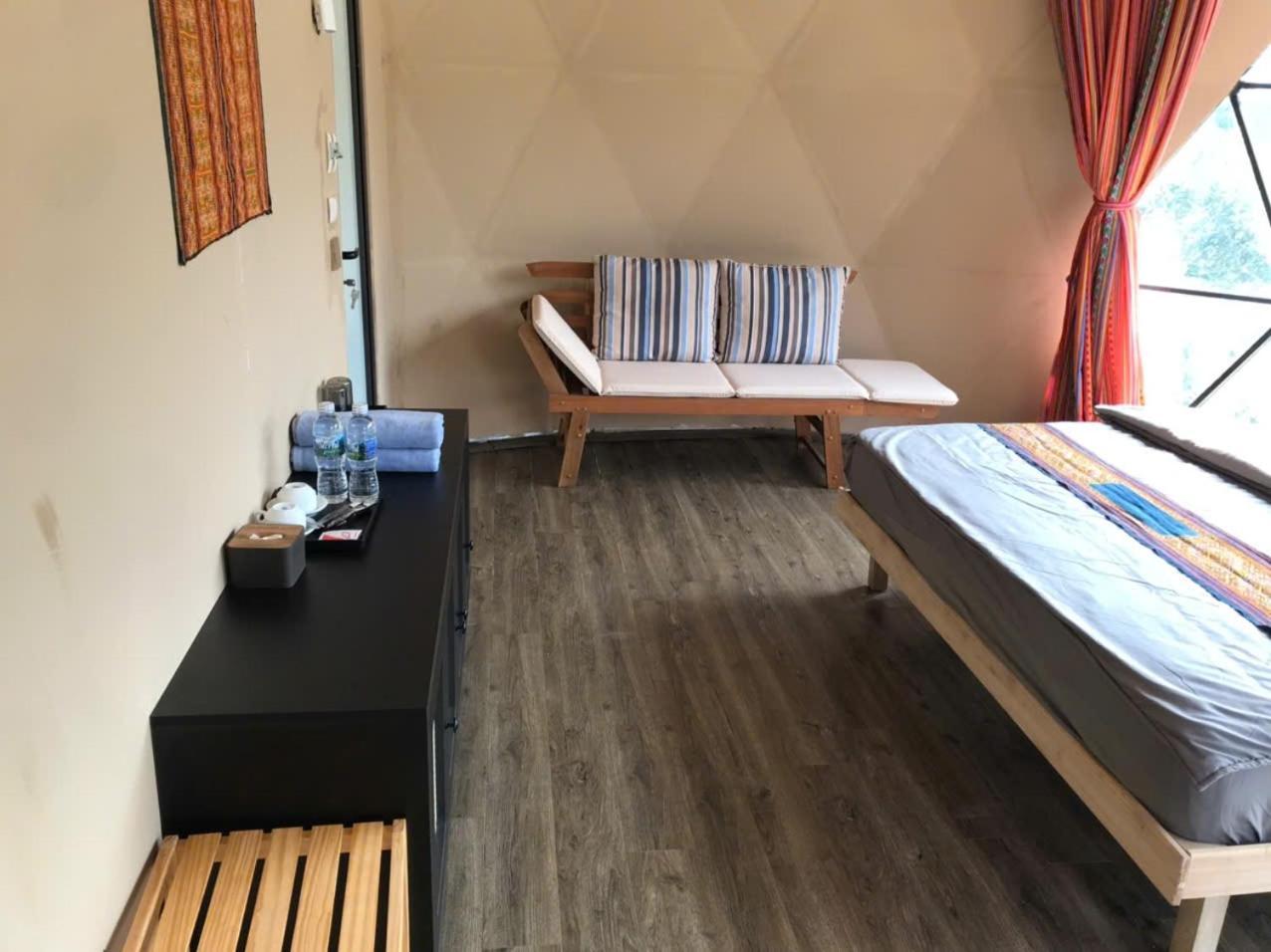Nam Ly Retreat Hotel Ha Giang Exterior photo